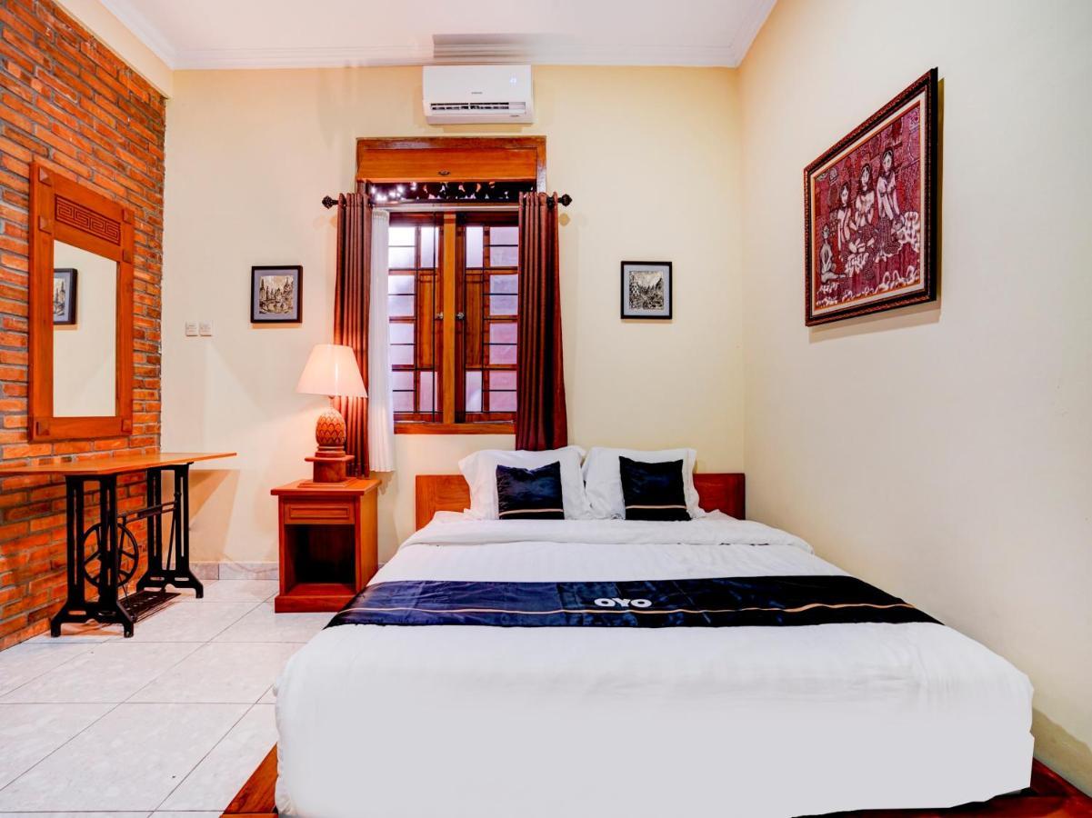Super Oyo Collection O 90265 Cempoko Mulyo Homestay Syariah Tugu Екстериор снимка