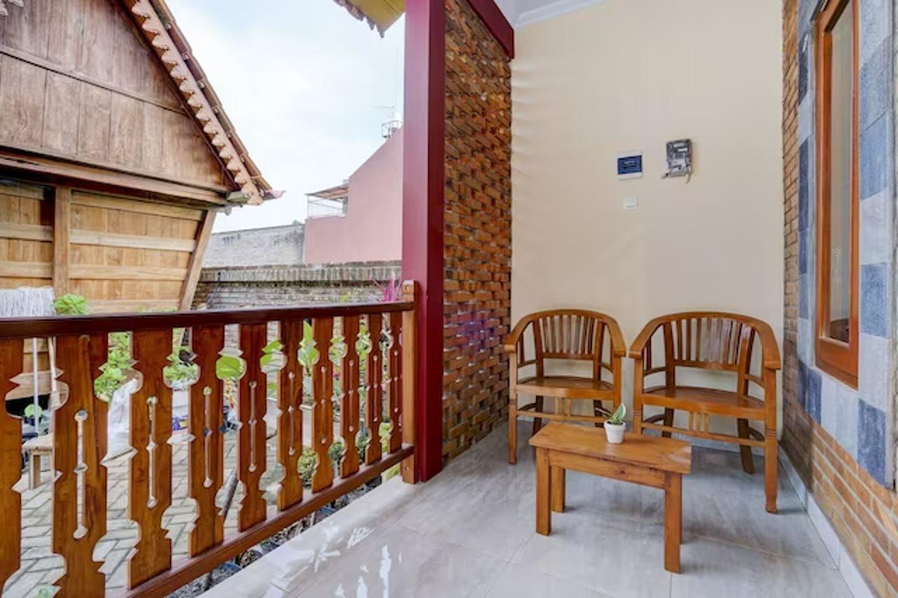 Super Oyo Collection O 90265 Cempoko Mulyo Homestay Syariah Tugu Екстериор снимка